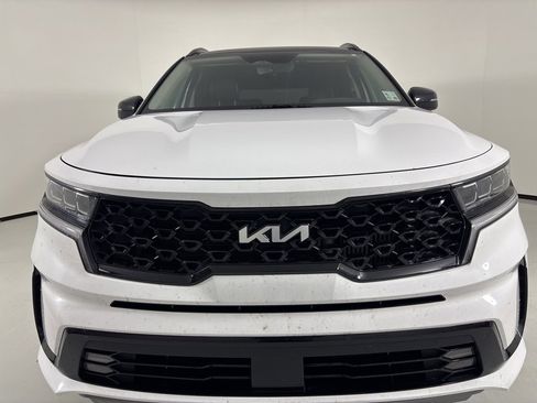 Used 2022 Kia Sorento SX image 2