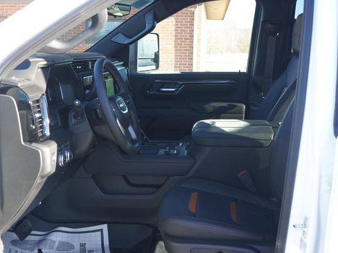 New 2026 GMC Sierra 2500 AT4 w/ AT4 Premium Plus Package image 28