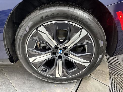 New 2026 BMW iX xDrive45 image 27