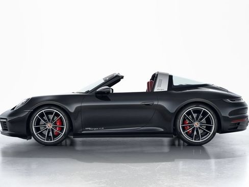 Certified 2024 Porsche 911 Targa 4S AWD/4WD image 2