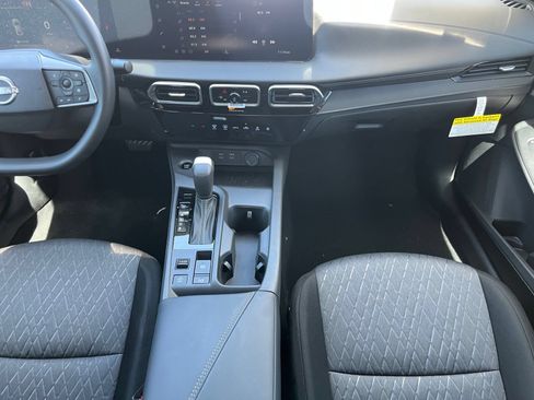 New 2027 Nissan Sentra SV w/ Floor Mat Package FWD image 14
