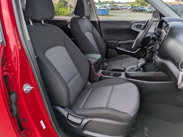 Used 2024 Kia Soul LX FWD image 21