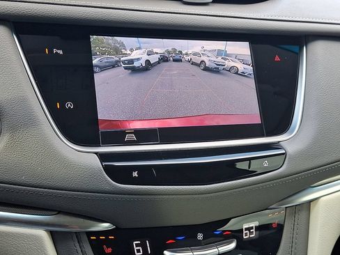 Used 2022 Cadillac XT5 Premium Luxury FWD image 18