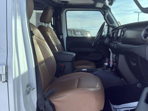 Certified 2020 Jeep Gladiator Rubicon image 17