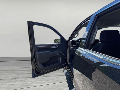 New 2026 GMC Sierra 1500 SLE w/ Preferred Package image 22