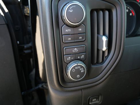 Used 2021 Chevrolet Silverado 1500 Custom Trail Boss AWD/4WD image 23