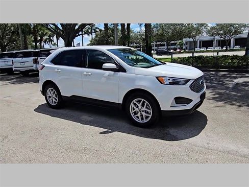 Used 2024 Ford Edge SEL image 40