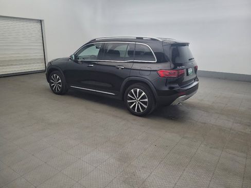 Used 2020 Mercedes-Benz GLB 250 w/ Premium Package image 3