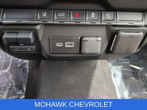Certified 2025 Chevrolet Silverado 2500 Custom w/ Custom Convenience Package AWD/4WD image 35