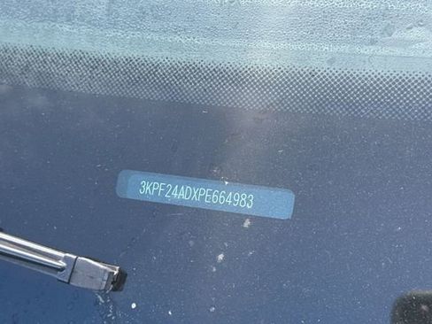 Used 2023 Kia Forte LXS w/ LXS Technology Package image 9