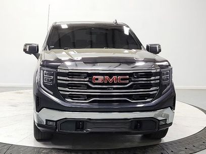 Used 2023 GMC Sierra 1500 SLT w/ SLT Premium Package