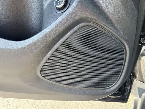 Certified 2023 Buick Encore GX Essence FWD image 26