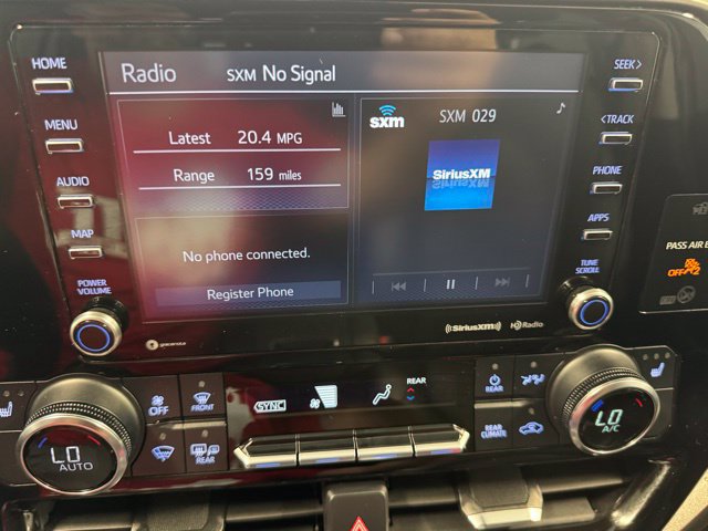 Used 2022 Toyota Highlander XLE AWD/4WD image 23
