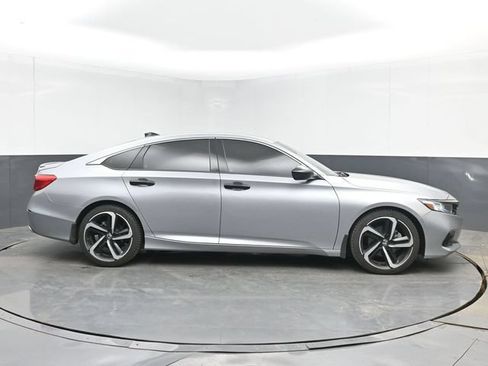 Used 2022 Honda Accord Sport Special Edition image 11