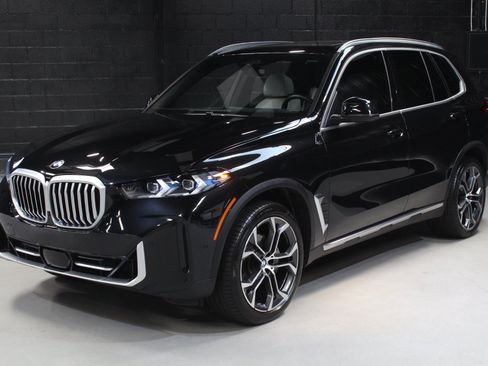 Used 2024 BMW X5 sDrive40i w/ Premium Package RWD image 4
