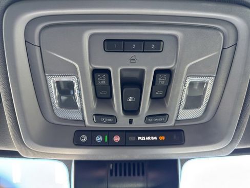 Used 2025 GMC Sierra 2500 Denali w/ Denali Reserve Package image 23