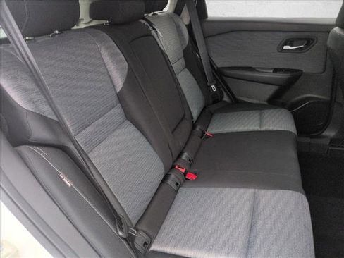 Used 2023 Nissan Rogue SV image 20