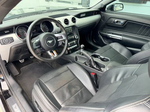 Used 2015 Ford Mustang GT Premium RWD image 10