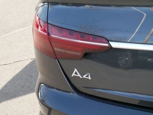 Used 2023 Audi A4 2.0T Premium w/ Convenience Package image 17