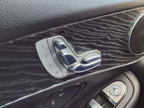 Used 2018 Mercedes-Benz GLC 300 image 23