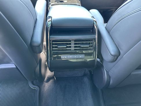 Used 2024 Land Rover Range Rover Sport Dynamic SE AWD/4WD image 16