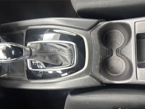 Used 2021 Nissan Rogue Sport S FWD image 21