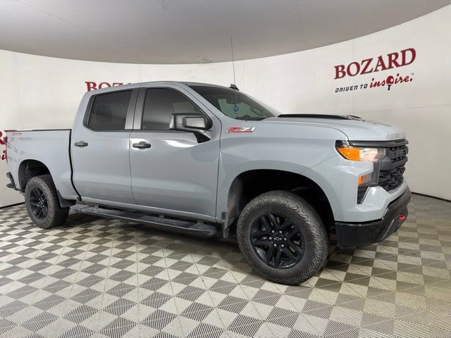 Used 2024 Chevrolet Silverado 1500 Custom Trail Boss AWD/4WD image 17