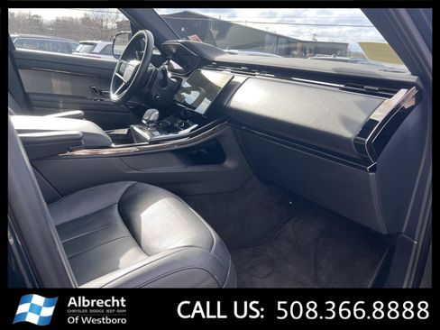Used 2025 Land Rover Range Rover Sport SE image 20