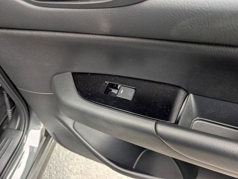 Certified 2025 MAZDA CX-5 AWD 2.5 S w/ Select Package image 31