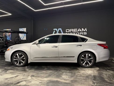 Used 2016 Nissan Altima 2.5 SR FWD image 8