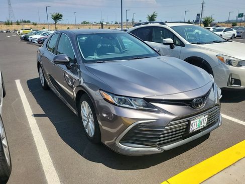 Used 2023 Toyota Camry LE AWD/4WD image 3