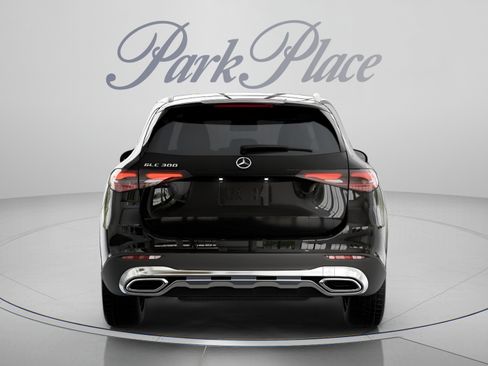 Used 2026 Mercedes-Benz GLC 300 image 17