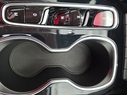 Used 2023 Buick Envision Avenir image 30