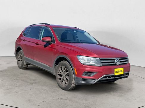 Used 2020 Volkswagen Tiguan SE image 4