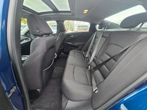 Used 2019 Chevrolet Malibu LT FWD image 31