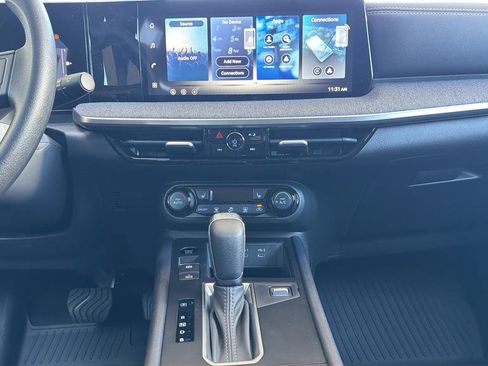 New 2026 Nissan Kicks SV w/ Charging Package FWD image 8