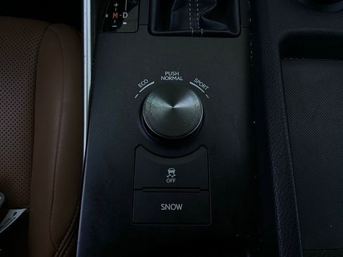 Used 2016 Lexus IS 200t image 23