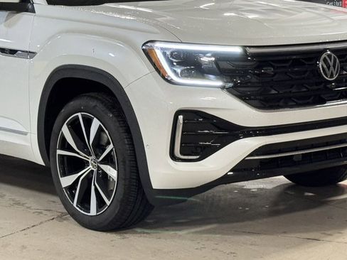 New 2026 Volkswagen Atlas SEL Premium R-Line image 3