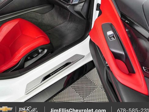 Certified 2024 Chevrolet Corvette Stingray Preferred Cpe w/ Stealth Interior Trim Package RWD image 19