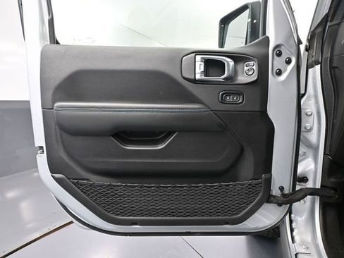 Used 2024 Jeep Wrangler Unlimited Rubicon 4xe AWD/4WD image 23