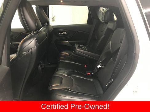 Certified 2022 Jeep Cherokee Latitude Lux w/ Sun & Sound Group image 30