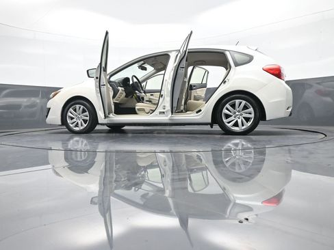 Used 2016 Subaru Impreza 2.0i Premium image 47