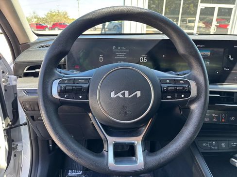 Used 2025 Kia K5 LXS FWD image 15