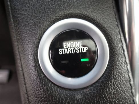 Used 2017 Cadillac Escalade Premium Luxury image 29