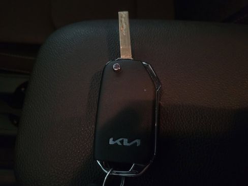 Used 2024 Kia Forte LXS FWD image 32
