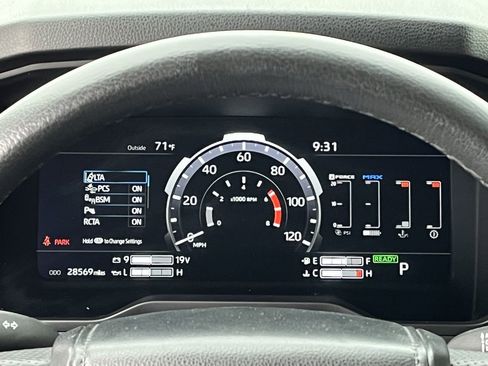 Used 2024 Toyota Tundra Limited w/ Power Package AWD/4WD image 13