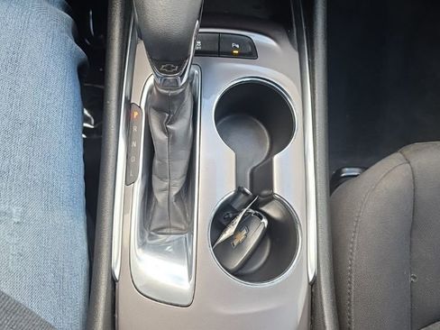 Used 2022 Chevrolet Malibu LS w/ Driver Confidence Package II image 21