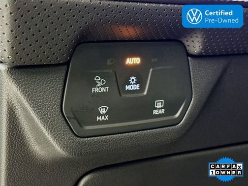 Certified 2025 Volkswagen Atlas SEL Premium R-Line image 10