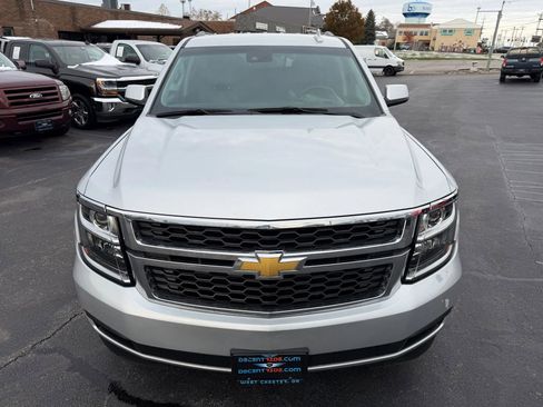 Used 2019 Chevrolet Suburban LT AWD/4WD image 9
