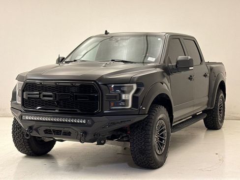 Used 2019 Ford F150 Raptor w/ Equipment Group 802A Luxury image 2